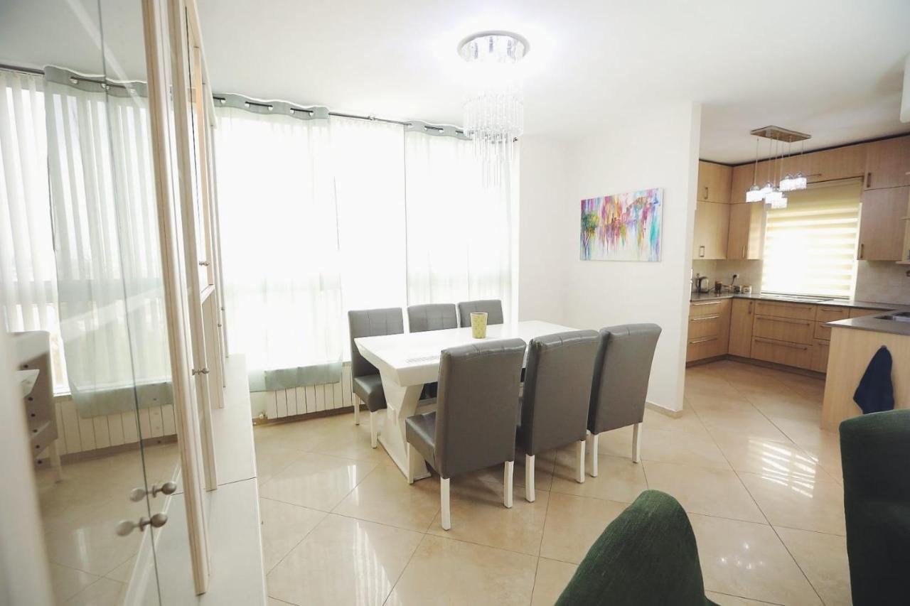 Art Apartment In Mamila - Parking Best Location 2 Jeruzsálem Kültér fotó