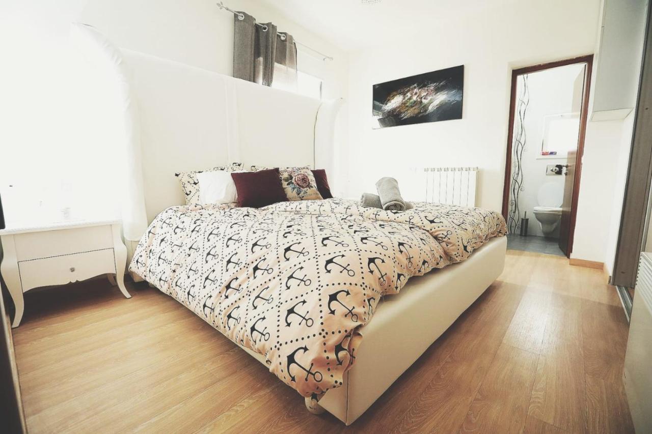 Art Apartment In Mamila - Parking Best Location 2 Jeruzsálem Kültér fotó